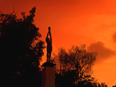 Bild Reiseführer Foto von Citysam Athleten-Statue auf dem Montjuïc