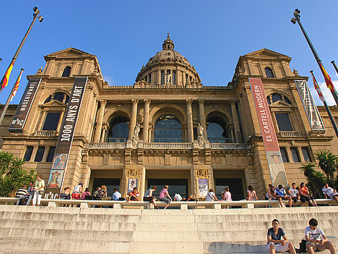  Ansicht Attraktion  Der Palau Nacional beheimatet ein bedeutendes Museum